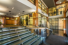 Oscar hall 4